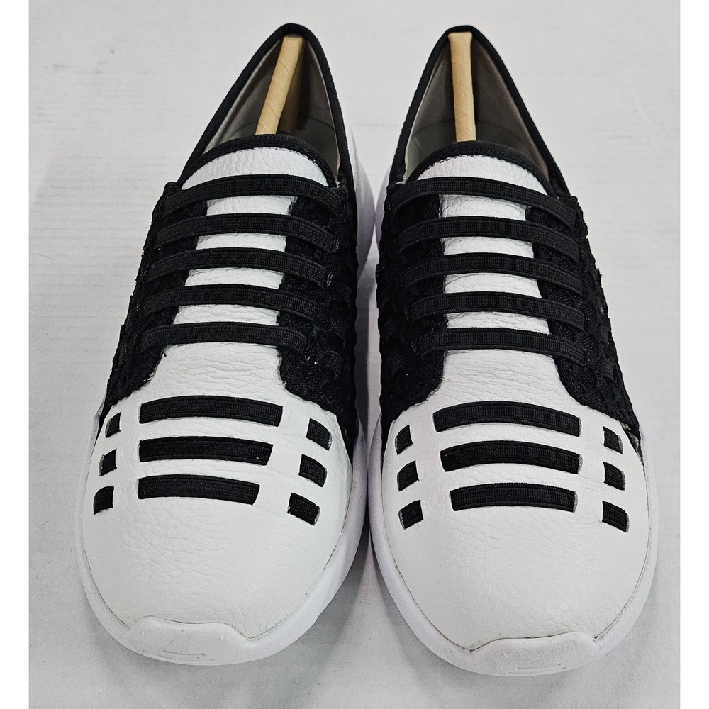 Lori Goldstein Collection Newlyn White Black Leather Slip On Sneaker 5M‎ A302888